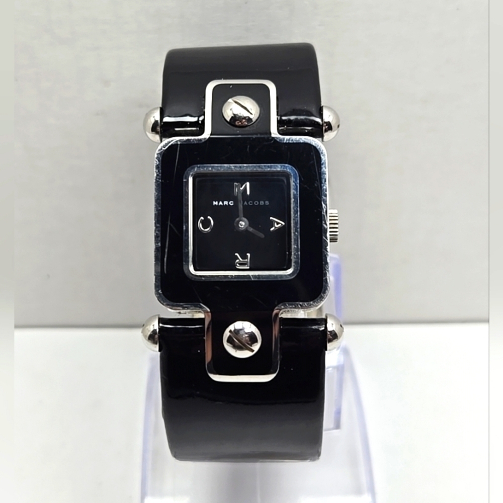 Womens Vintage Marc Jacobs Black Quartz Cuff Watch Silver Leather New Battery
